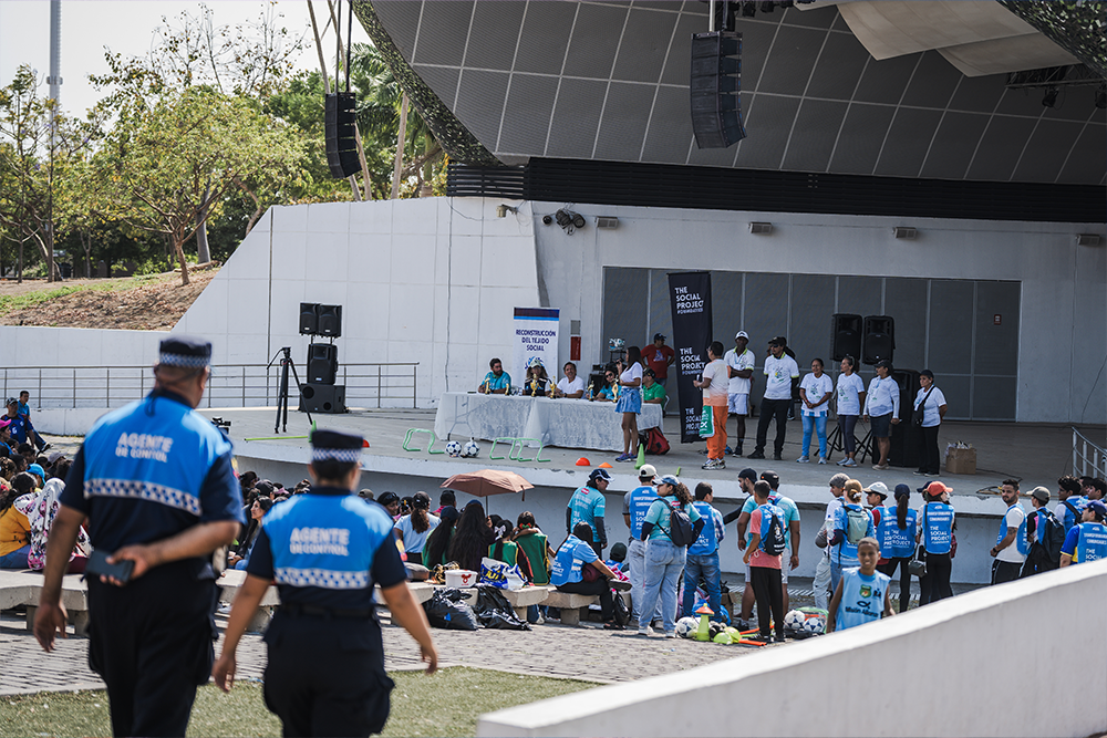 Niños, niñas y adolescentes del noroeste de Guayaquil metieron ‘Un Gol por la Paz’ en Parque Samanes