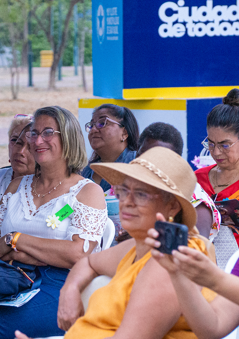 Lideresas de distintos sectores participaron en un evento de fortalecimiento para el empoderamiento femenino