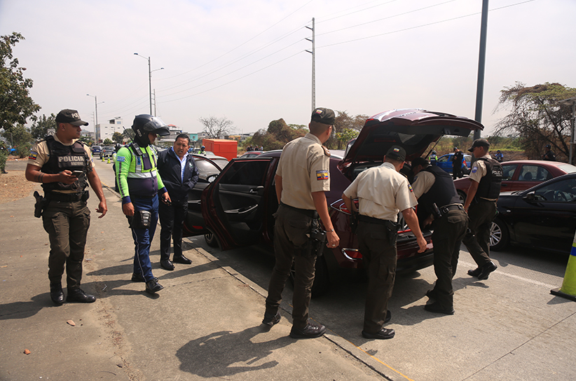 Operativo conjunto de seguridad se realizó en Vía a Daule y Av. Narcisa de Jesús